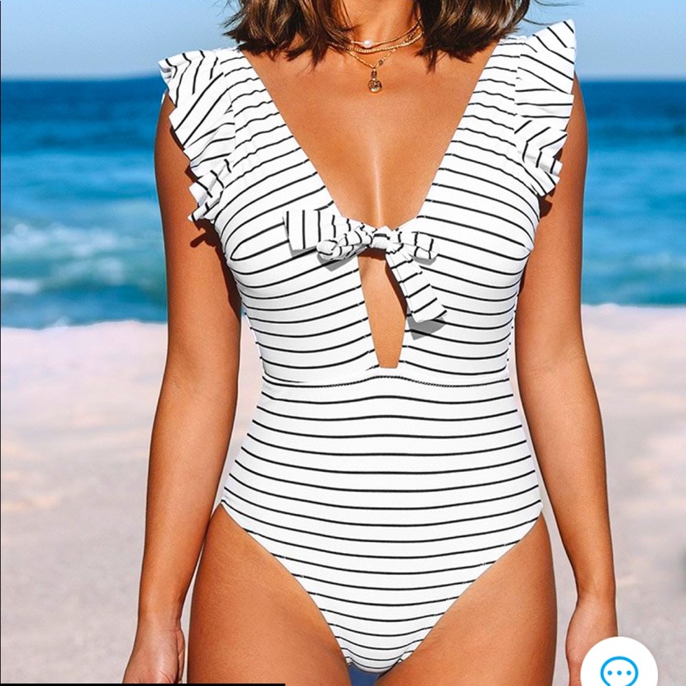 CUPSHE White and Black Stripe Ruffle One Piece Swimsuit